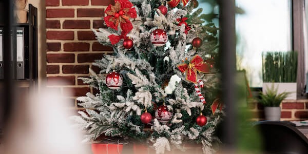 Gražiausia dirbtinė Kalėdų eglutė – TOP 10 reitingas